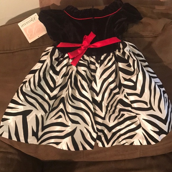 NWT Infant Girl Dress - Picture 2 of 4